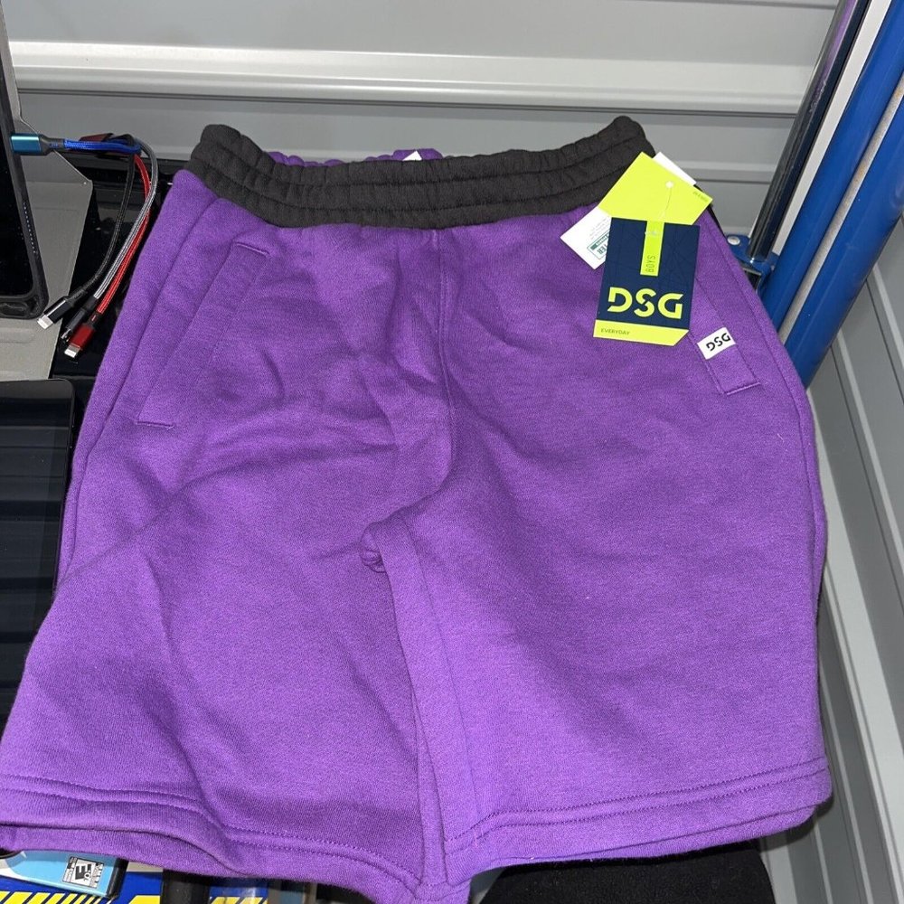 NEW Dick’s Sporting Goods Boys Purple Everyday Athletic Shorts - Size M (10-12)